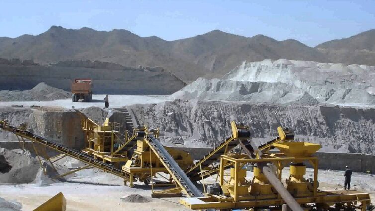 Small-scale gold output outpaces large mines, sparking calls for artisanal sector overhaul